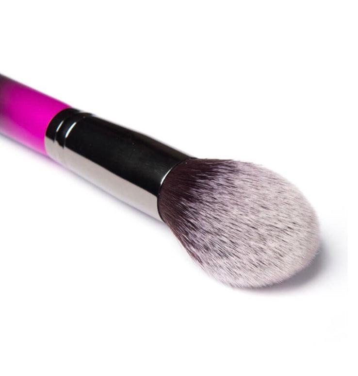 R11 Tapered Kabuki Brush